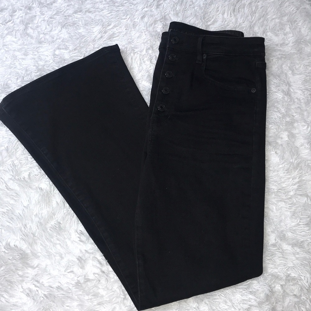 Women’s 12 American Eagle High Rise Flare Jeans